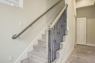 124 Knights Bridge Park Ln, Houston, TX 77018 - photo 2