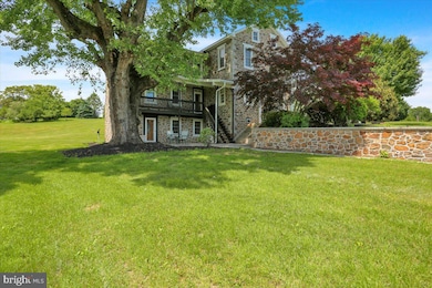 739 Boar Rd, Mohrsville, PA 19541 - photo 6