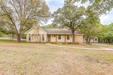 6705 Victorian Ct, Granbury, TX 76049 - photo 2