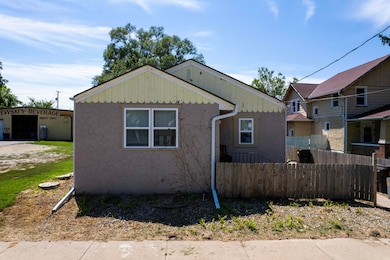 82-Creek Top - Mynster Street-74