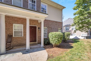 12008 Bordeaux St unit 112A, Charlotte, NC 28277 - photo 2
