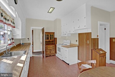 3560 Newport Rd, Newport, PA 17074 - photo 5