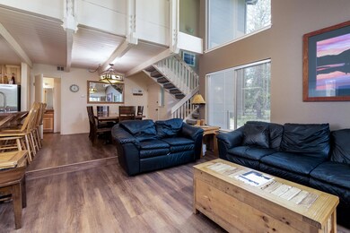 17652 Tennis Village unit 37, Sunriver, OR 97707 - photo 4