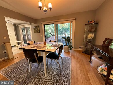 2201 Wheelwright Ct, Reston, VA 20191 - photo 6