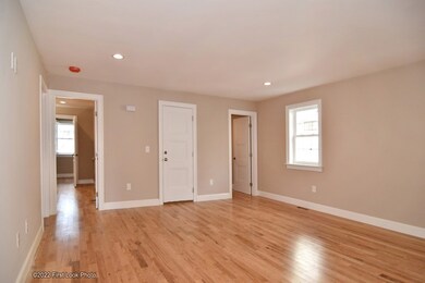 288 Lafayette St, Pawtucket, RI 02860 - photo 6