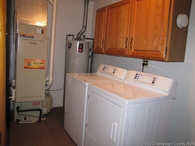 112 E Overton St, Tuscola, IL 61953 - photo 3