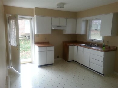 924 Hickory Hill Dr, Nicholasville, KY 40356 - photo 3