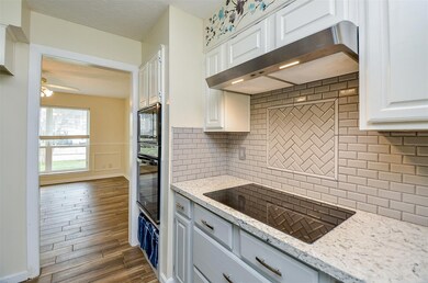 8523 Lake Crystal Dr, Houston, TX 77095 - photo 6