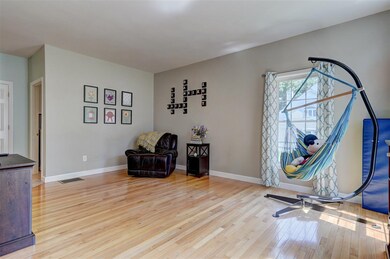 16 Eastgate Rd, Derry, NH 03038 - photo 5