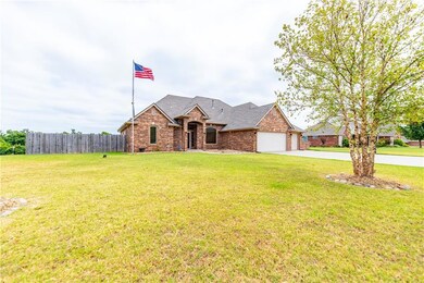 602 Colbert Street, large corner lot