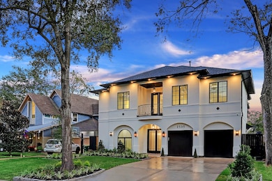 1554 Hewitt Dr, Houston, TX 77018 - photo 2