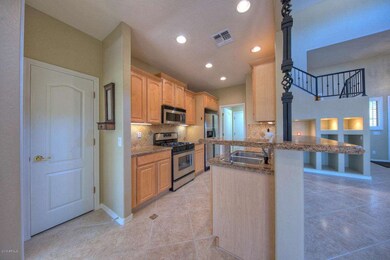 12829N18thpl008