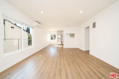 332 S Wilton Place unit 1, Los Angeles, CA 90020 - photo 4