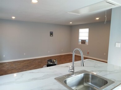 511 Gale St unit B, Houston, TX 77009 - photo 5