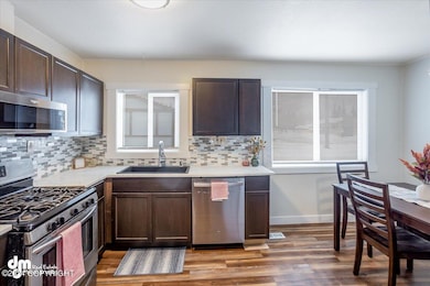 10-Kitchen_IMG_3405-Edit