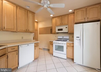 10 Oak Ct, Annapolis, MD 21401 - photo 3