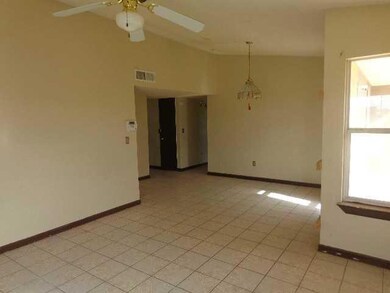 14588 Achim Dr, El Paso, TX 79928 - photo 4