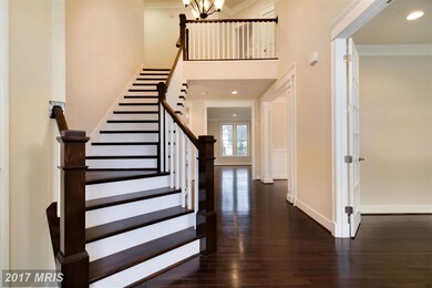 8956 Miller Ln, Vienna, VA 22182 - photo 4