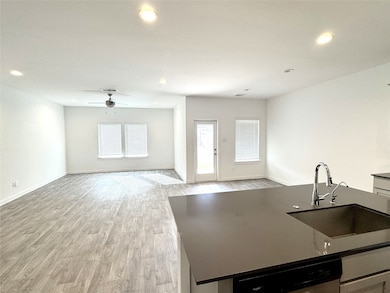 14211 Black Canyon Ln, Conroe, TX 77384 - photo 4