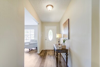 16926 Hibiscus Ln, Friendswood, TX 77546 - photo 3