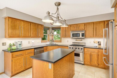 9240 Overlook Ln, Champlin, MN 55316 - photo 7