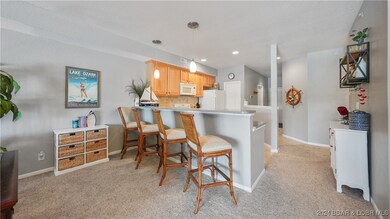 Breakfast bar great for entertaining!