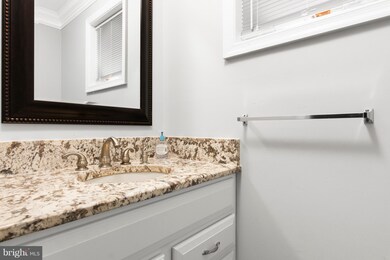 2419 Yarmouth Ln, Crofton, MD 21114 - photo 6