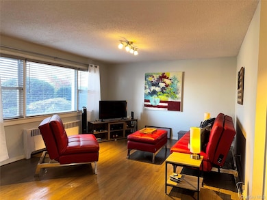 235 S Buckhout St unit 235, Irvington, NY 10533 - photo 5