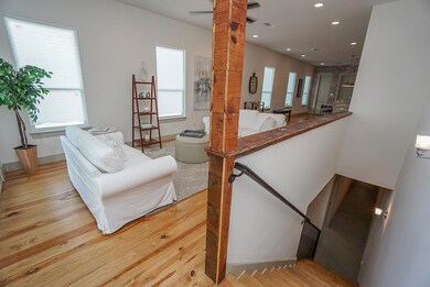 527 Pecore St, Houston, TX 77009 - photo 2