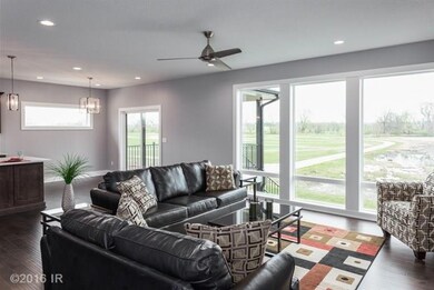 7905 NW 95th St, Johnston, IA 50131 - photo 2