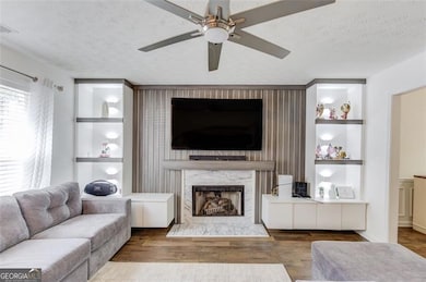 1811 Hayden Mill Ct, Lawrenceville, GA 30043 - photo 4