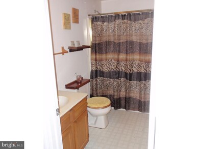 12 Buttonwood Ave, New Castle, DE 19720 - photo 7