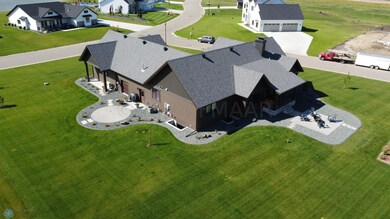 NE Drone higher