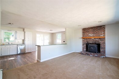 12 Topeka St, Cranston, RI 02920 - photo 5