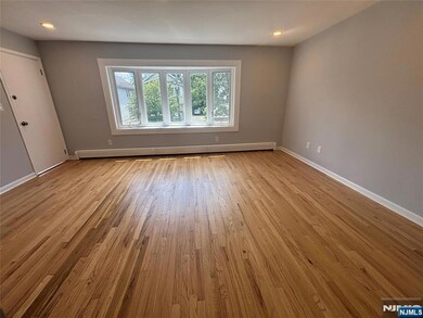 34 Warman St unit 2, Montclair, NJ 07042 - photo 3