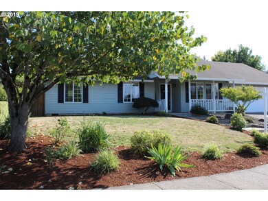 643 S Oak Place, Canby, OR 97013 - photo 2