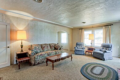 656 West St, Redding, CA 96001 - photo 4