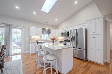 81 Ariel Cir, Sutton, MA 01590 - photo 7