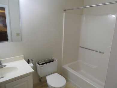 545 Calef Rd unit 26, Manchester, NH 03103 - photo 6