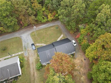 656 Glendale Dr, Asheboro, NC 27205 - photo 2