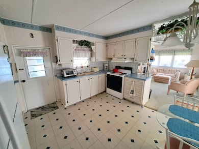 Kitchen 5