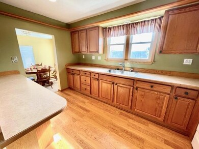 385 N Maple St, Lancaster, OH 43130 - photo 6