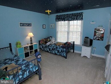 21217 Hickory Forest Way, Germantown, MD 20876 - photo 3