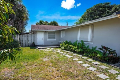 8642 Sunset Dr unit A, Palm Beach Gardens, FL 33410 - photo 3