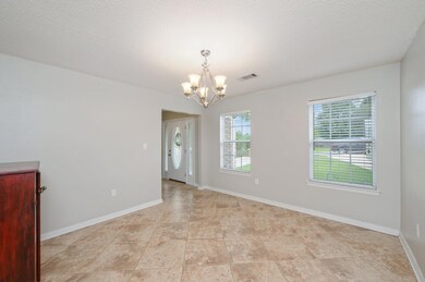 5-web-or-mls-127 Conquest Ave-03
