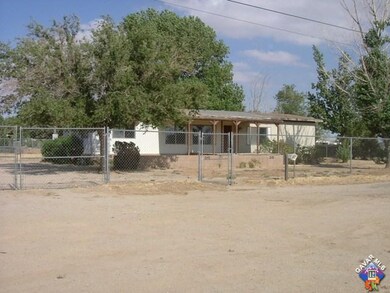 2582 Davenport St, Rosamond, CA 93560 - photo 2