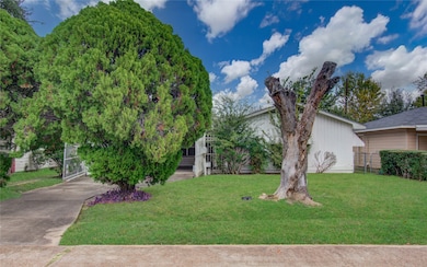 5007 Edfield St, Houston, TX 77033 - photo 2