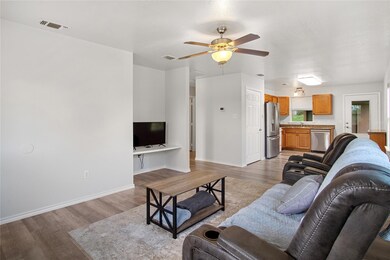 3700 S Sagecrest Ct, Granbury, TX 76049 - photo 4