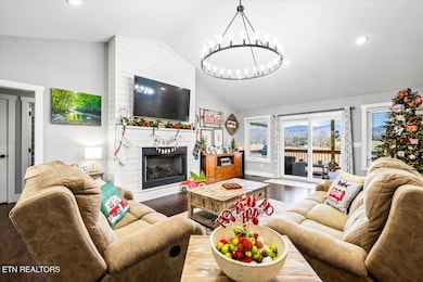 129 Austin Ln, Jacksboro, TN 37757 - photo 3