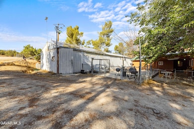 32901 Hawley Rd, Acton, CA 93510 - photo 2